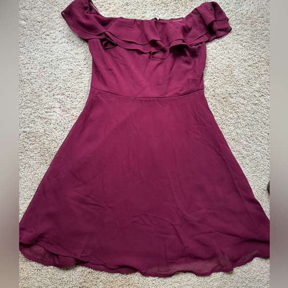 Lulus Burgunday Shoulder Dress size S - Picture 1 of 2